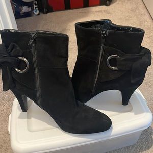 NineWest womens black booties
